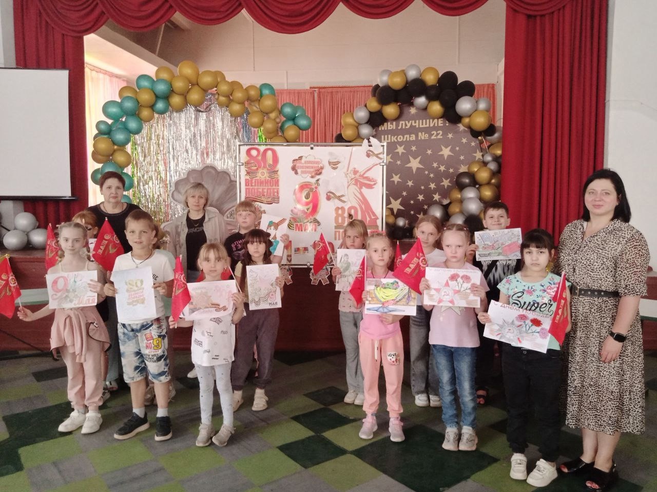 День художников: 80-летие Победы в лагере "Жемчужина"!.